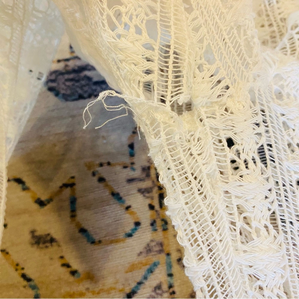 PrettyLittleThing Beach White Crochet Jumpsuit NWT - Picture 10 of 15